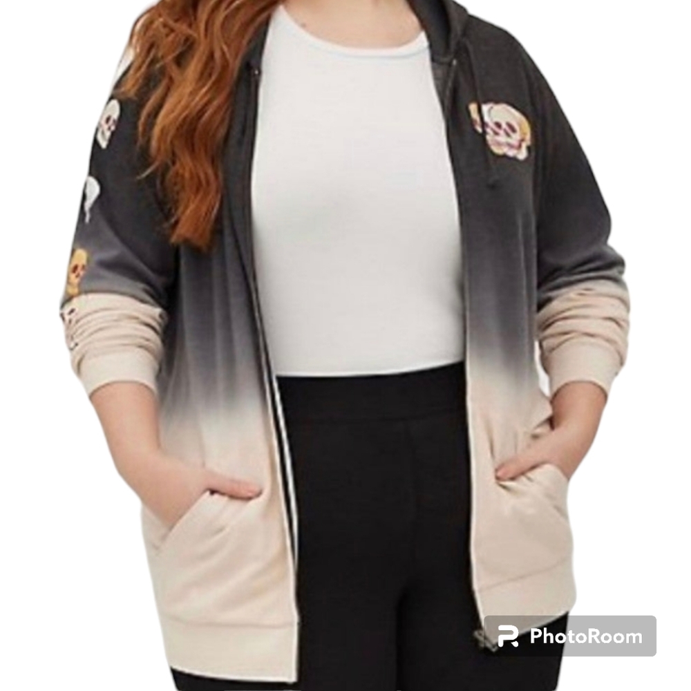 Torrid Skull Hoodie NWT Size 14-16 or 1X